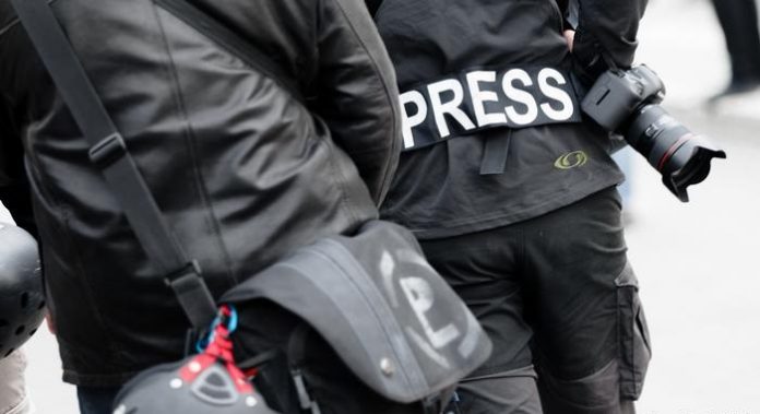 “Cezaevinde bulunan gazeteciler de serbest bırakılmalı”