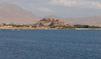 Van Gölü, alarm veriyor