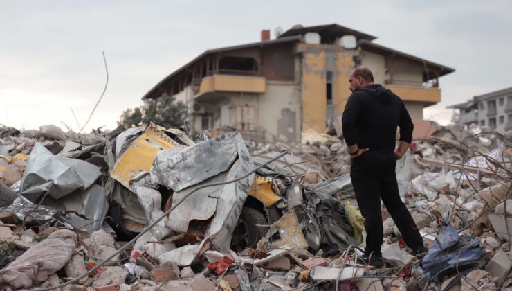 Depremzede öğretmenler dertli; Depremde eşini veya çocuğunu kaybetmeyene tayin hakkı yok