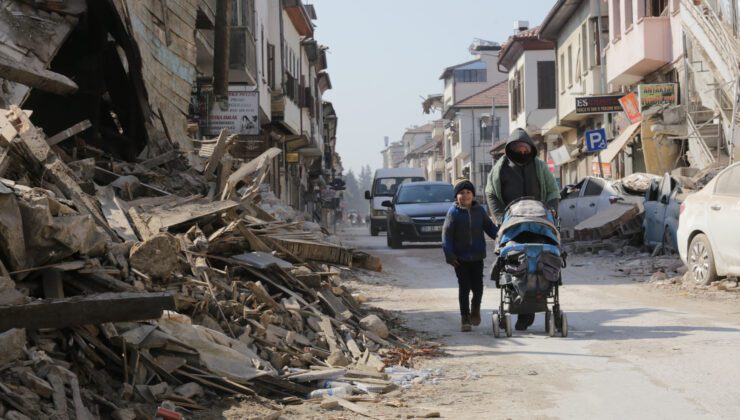 Moloz yığınları kalktı, ancak psikolojik enkaz hala yerli yerinde