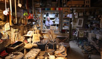 Malatya’nın “Gepetto Ustası” yarım asırdır kuru ağaçlara hayat veriyor