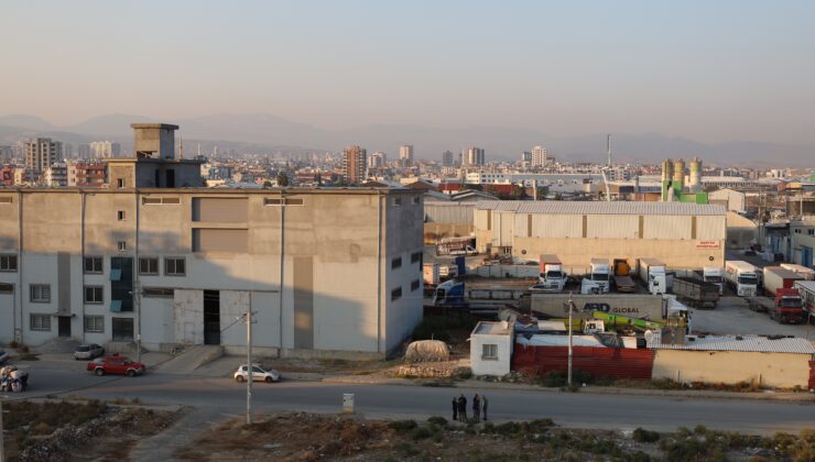 Geri dönüşüm fabrikaları mahalleliyi zehirliyor