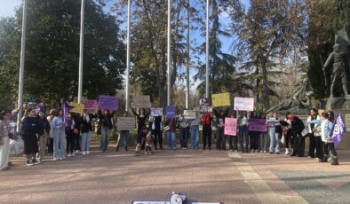 Kadın Cinayetlerini Durduracağız Platformu: “Aileye feda olmayacağız, 6284 ile yaşayacağız”