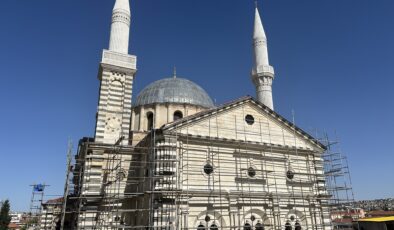 Antep’teki Kurtuluş Camisi restorasyonu yanlış mı yapılıyor?