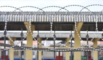 Kuyu tipi cezaevleri, hak ihlalleriyle gündemde: Tutuklular kendi kendileriyle konuşuyor