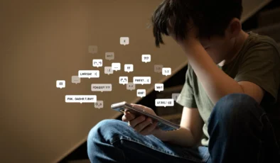 Siber zorbalıktan okul koridorlarına akran zorbalığı