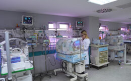 Yenidoğan doktorlarının görünmez savaşı