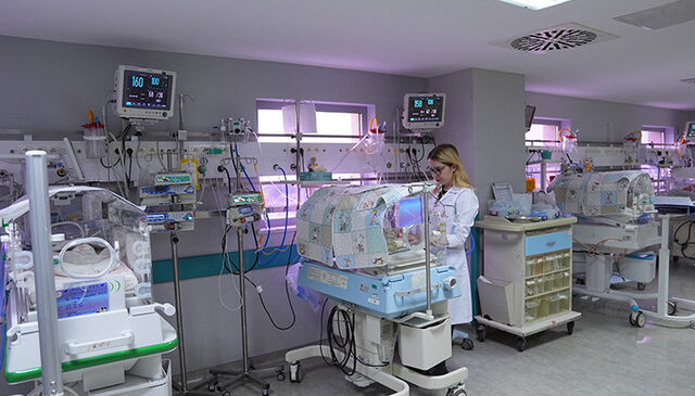 Yenidoğan doktorlarının görünmez savaşı