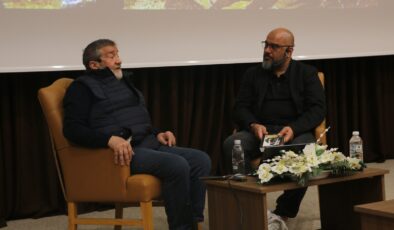 Gazeteci Coşkun Aral deneyimlerini gazeteci adaylarıyla paylaştı: “Cesur ve meraklı olun”