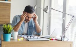 Ertelenen hayatlar, uzayan bekleyiş