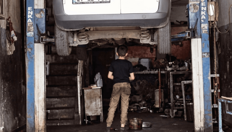 Çocuk işçiliği sorunu derinleşiyor