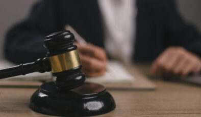 “Hukuk Mesleğine Giriş” tartışması sürüyor: Diploma var statü yok