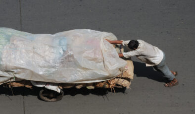 Ağır işlerde güvencesiz çalıştırılan “sessiz yabancıların” çaresizliği