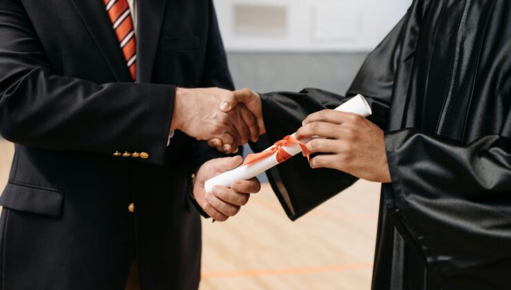 Akademide “yeni” düzen: Liyakatın yerini güvencesizlik aldı