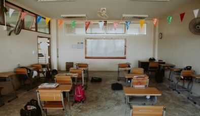 Eğitimde tasarrufun bedelini öğretmenler ödüyor