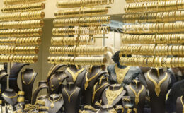 Altın fiyatları düşünce kuyumcular doldu taştı