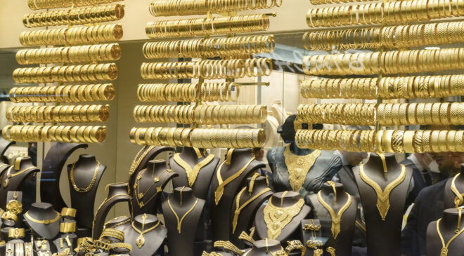 Altın fiyatları düşünce kuyumcular doldu taştı