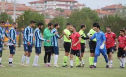 Yarı sahada antrenman, tam sahada maç