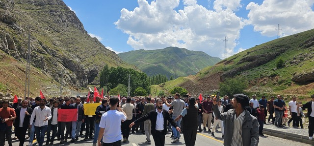 Artık şaşırtmayan bir Türkiye haberi: Yaz geldi, Van-Bahçesaray yolu açılmadı