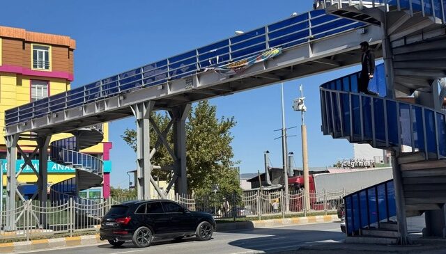 Van’da yayaya “geçit yok”