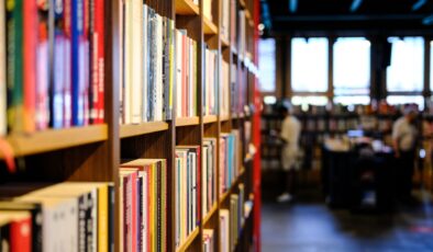 Çarşılardan kitap kokusu siliniyor