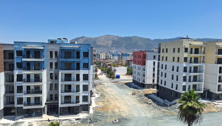 Depremzedelerden TOKİ fiyatlarına tepki: “Hatay neden daha pahalı?”