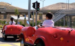“Trafik hayata benzer, çocukken öğretilir”
