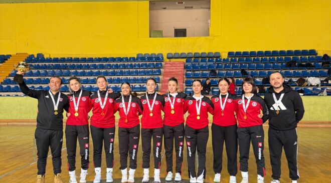 Hokeyin Muğla temsilcisi Ege Yıldızları, sponsor desteği bekliyor
