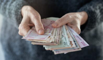 Emeklinin yeni aylığı açlık sınırının 12 bin lira altında