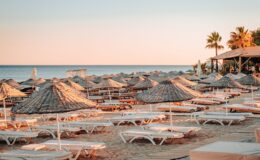 Ege’de tatil 120 bin lirayı buluyor: Türkiye’de tatil neden bu kadar pahalı?