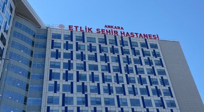 Şehir hastaneleri tartışması: Konforlu sağlık hizmeti mi, erişim ve bütçe yükü mü?